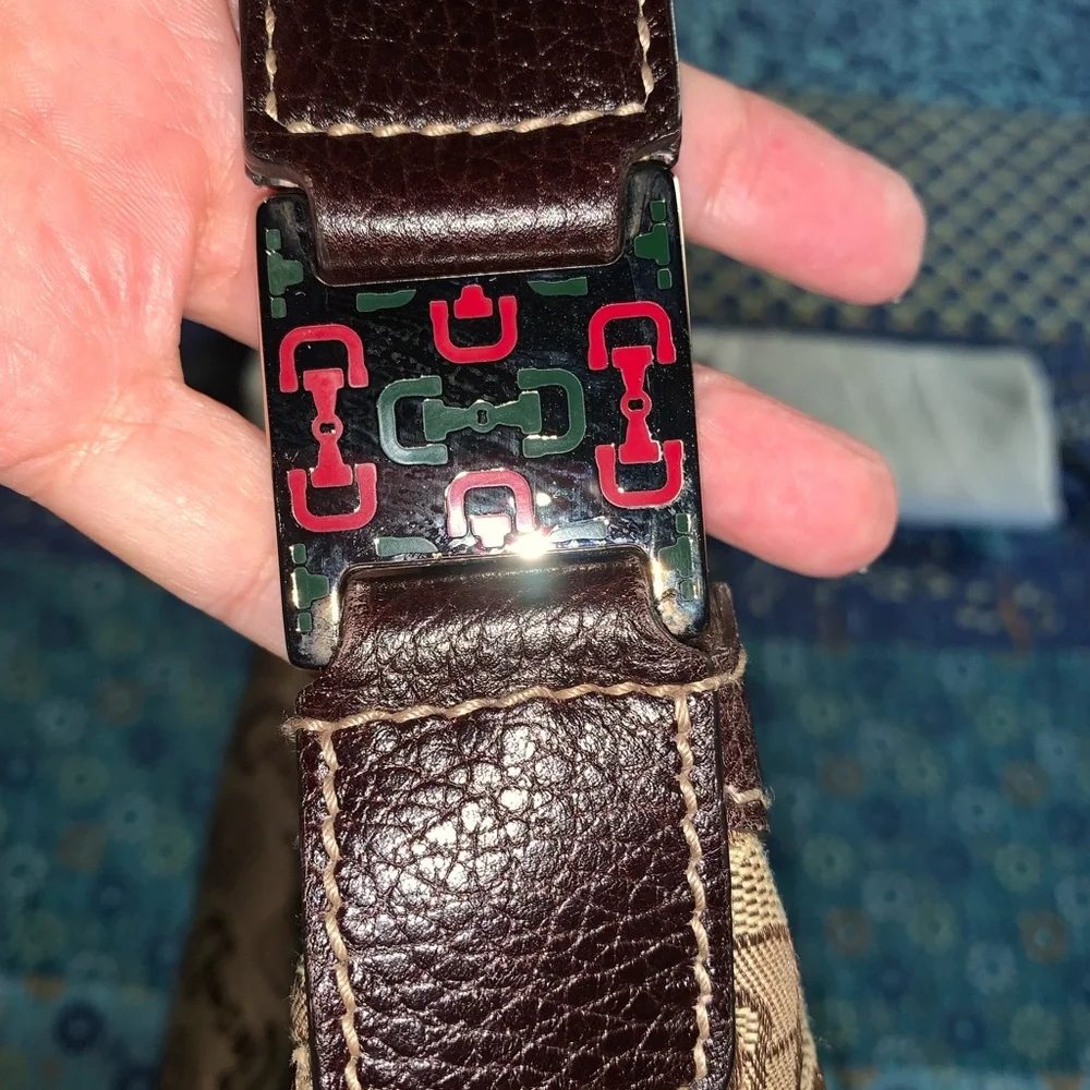 Gucci Handbag - Picture 6 of 15